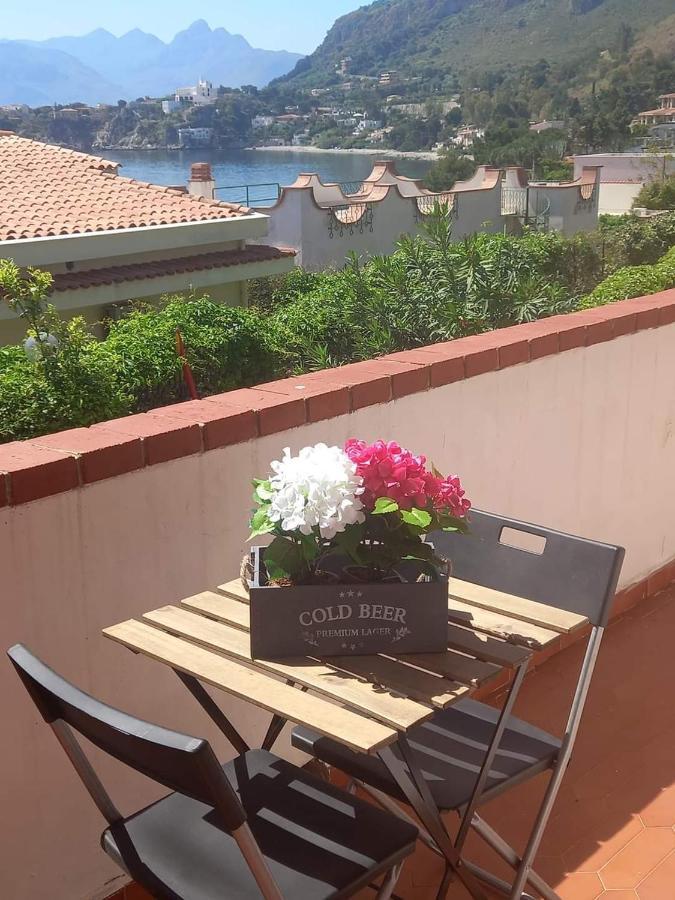 Aparthotel Casa Vacanze Sicilia Bedda Seaside Santa Flavia Exterior foto