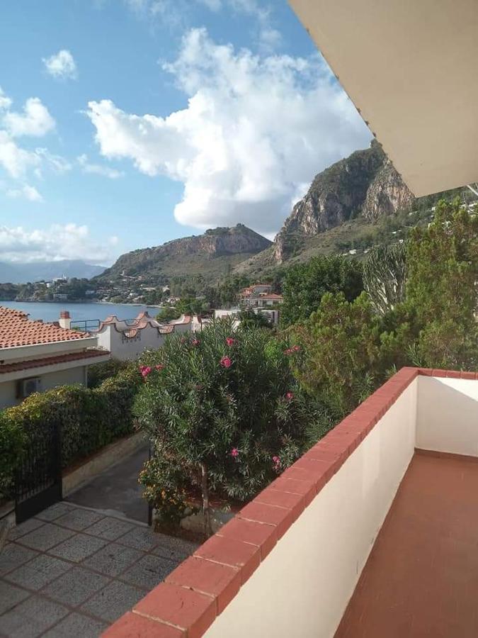 Aparthotel Casa Vacanze Sicilia Bedda Seaside Santa Flavia Exterior foto